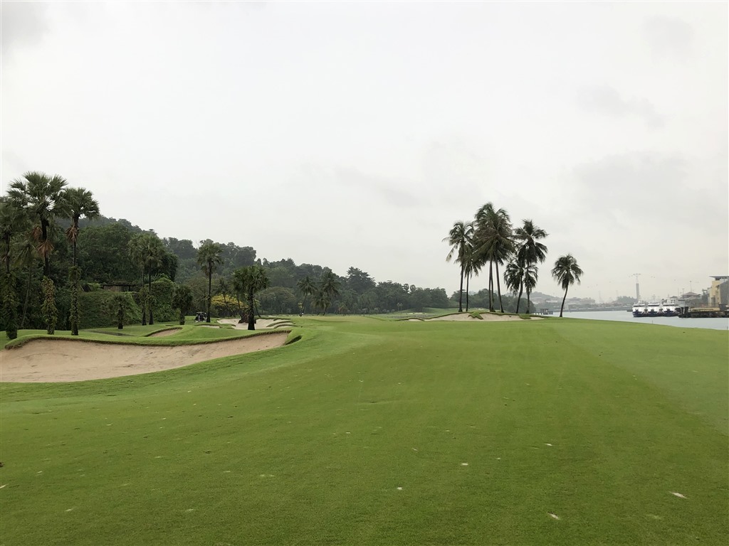 セントーサ・ゴルフクラブ（Sentosa Golf Club）　ゴルフ　パラソル 20140715020305_913930409_2045_